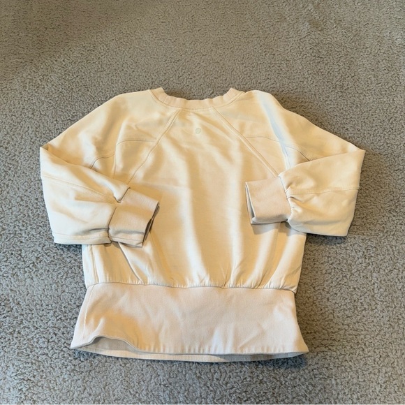 EUC Lululemon Women’s Softstreme Ribbed Hem Pullover Bone Ivory Off white Size 6 - Picture 2 of 8